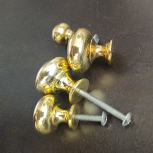 4 Brass Knobs New